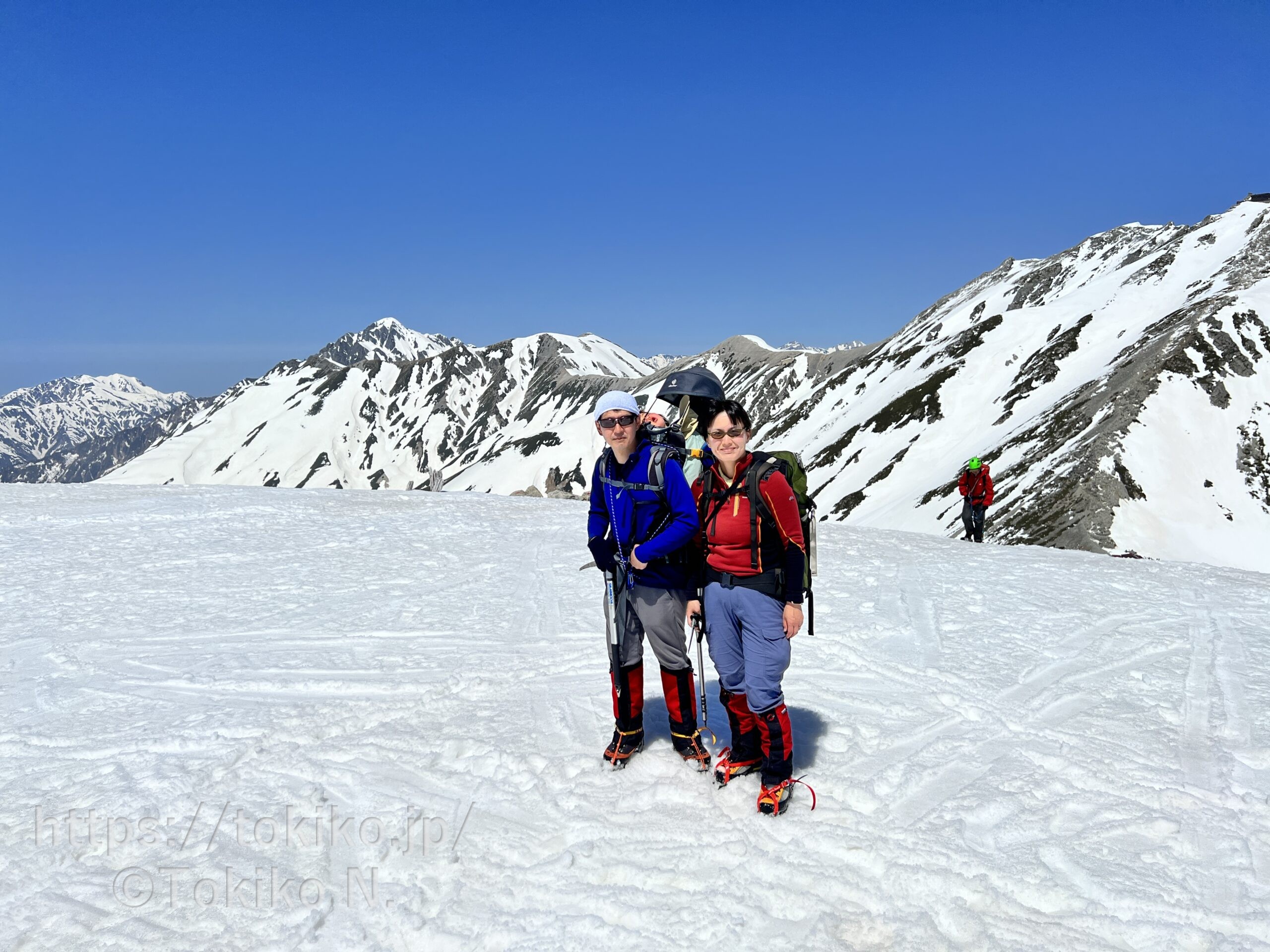 残雪期の立山連峰と剣岳